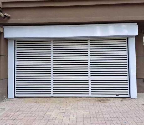 Vai trò của Cửa Cuốn Tốc Độ Cao với nhà xưởng, nhà kho