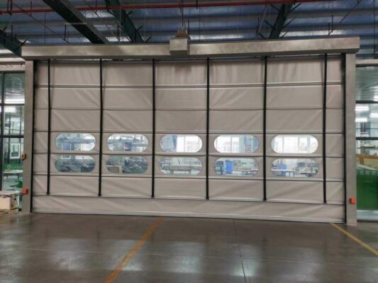 Ưu điểm và nhược điểm của Cửa Cuốn Nhanh Siêu Tốc